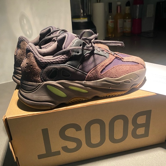 Yeezy Shoes - Shoes